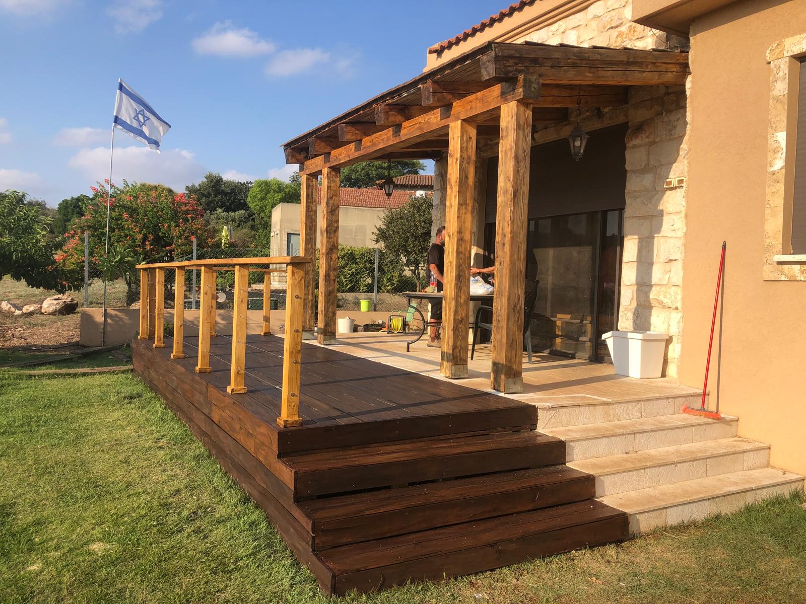 שיפוץ דק איפאה ופרגולה מעץ גושני 2020